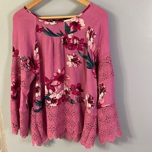 Curations boho top. Orchid. Size M. NWT.